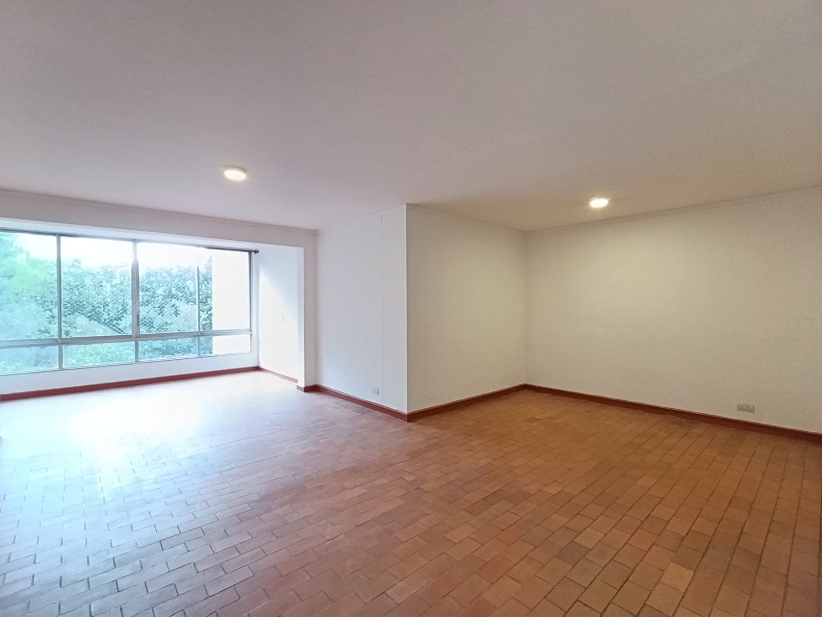 Apartamento en arriendo en Patio Bonito, El Poblado, Medellín — foto 1 de 13