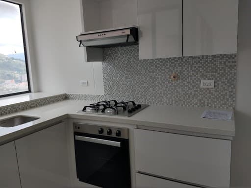 Apartamento en arriendo en Loma del Escobero Envigado — foto 1 de 17