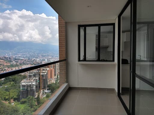 Apartamento en arriendo en Loma del Escobero Envigado — foto 2 de 17