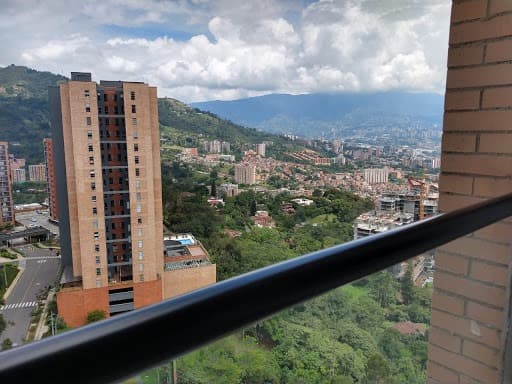 Apartamento en arriendo en Loma del Escobero Envigado — foto 4 de 17