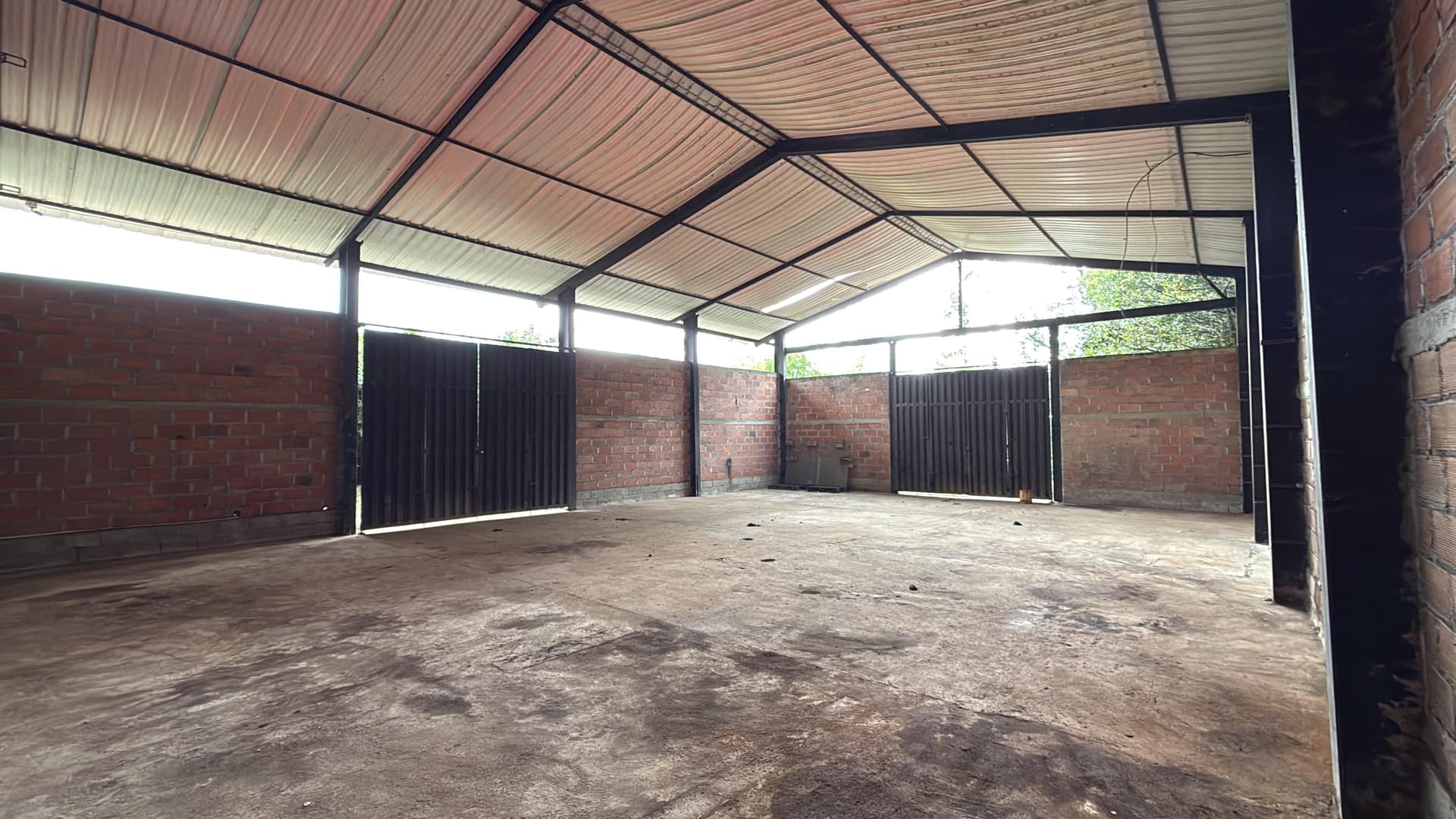 Bodega en arriendo en Marinilla — foto 1 de 11