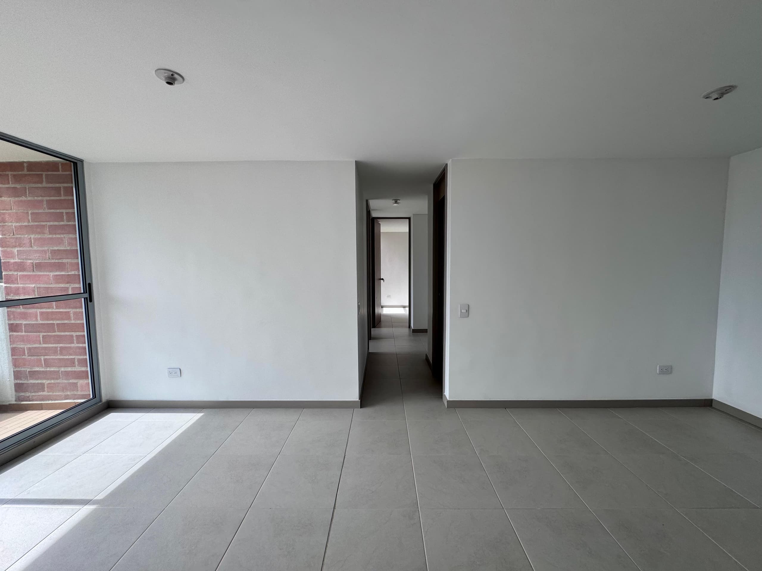 Apartamento en arriendo en La Cuenca, Envigado — foto 2 de 17