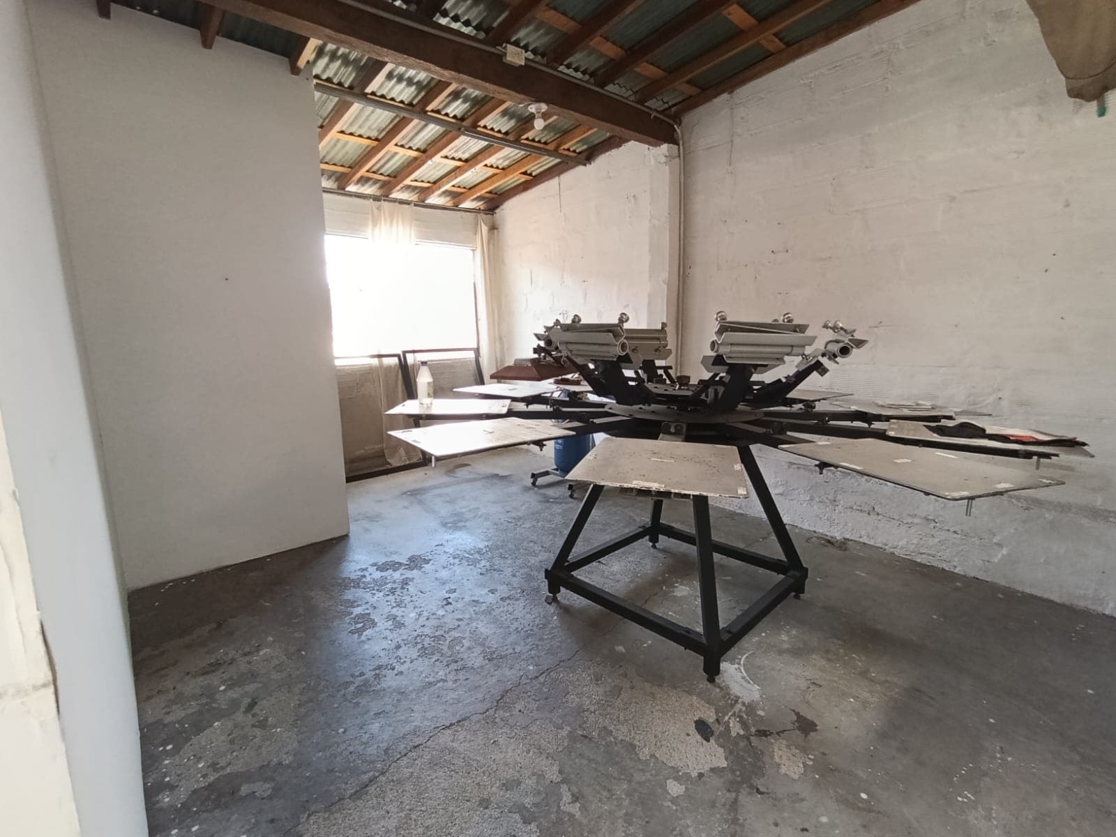 Casa Comercial en arriendo en Loma de los Parra, El Poblado, Medellín — foto 2 de 20