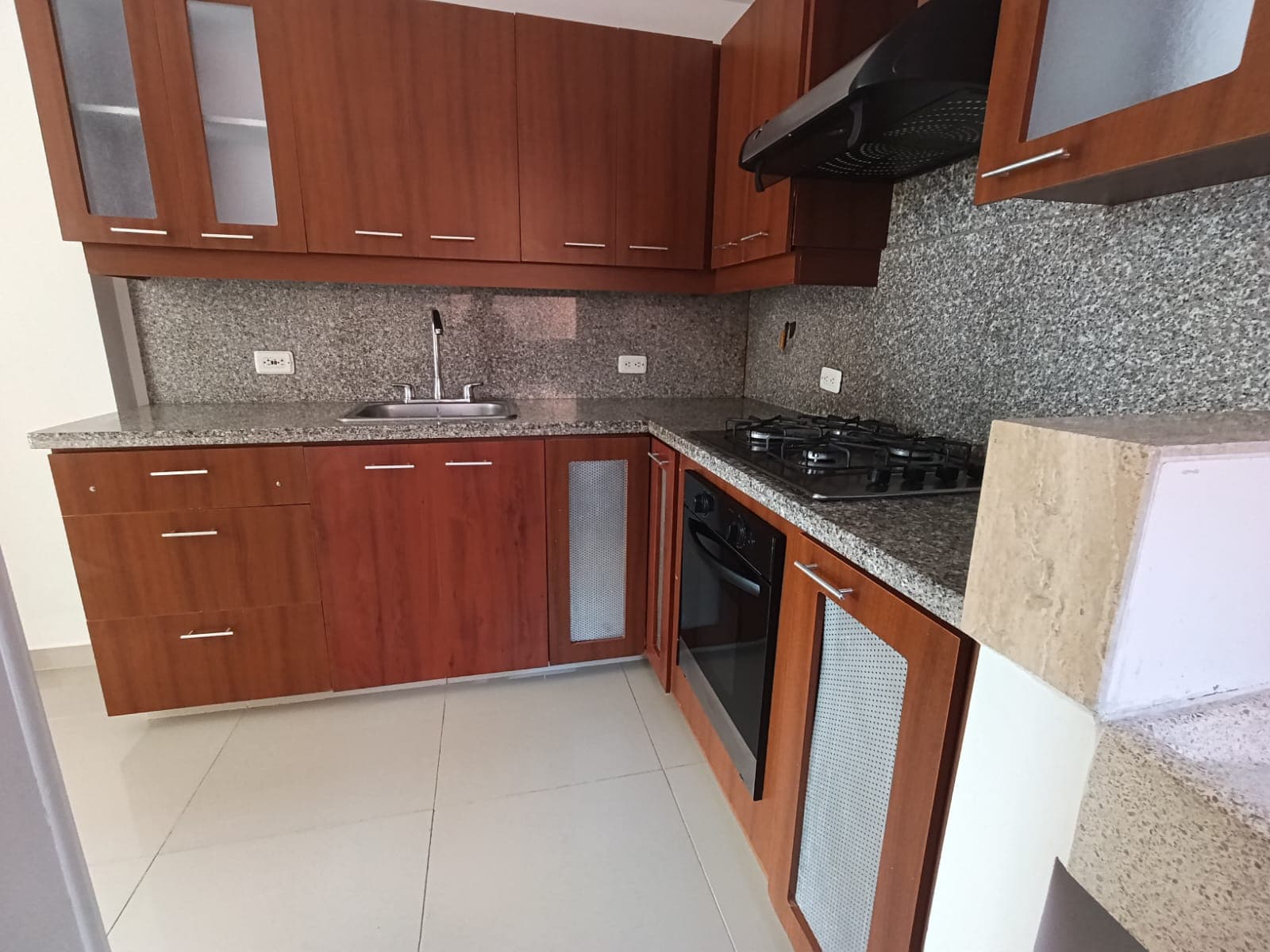 Apartamento en arriendo en Loma del Chocho, Envigado — foto 2 de 16