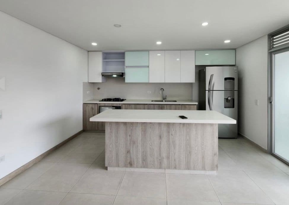 Apartamento en arriendo en Pontevedra, Envigado — foto 2 de 20