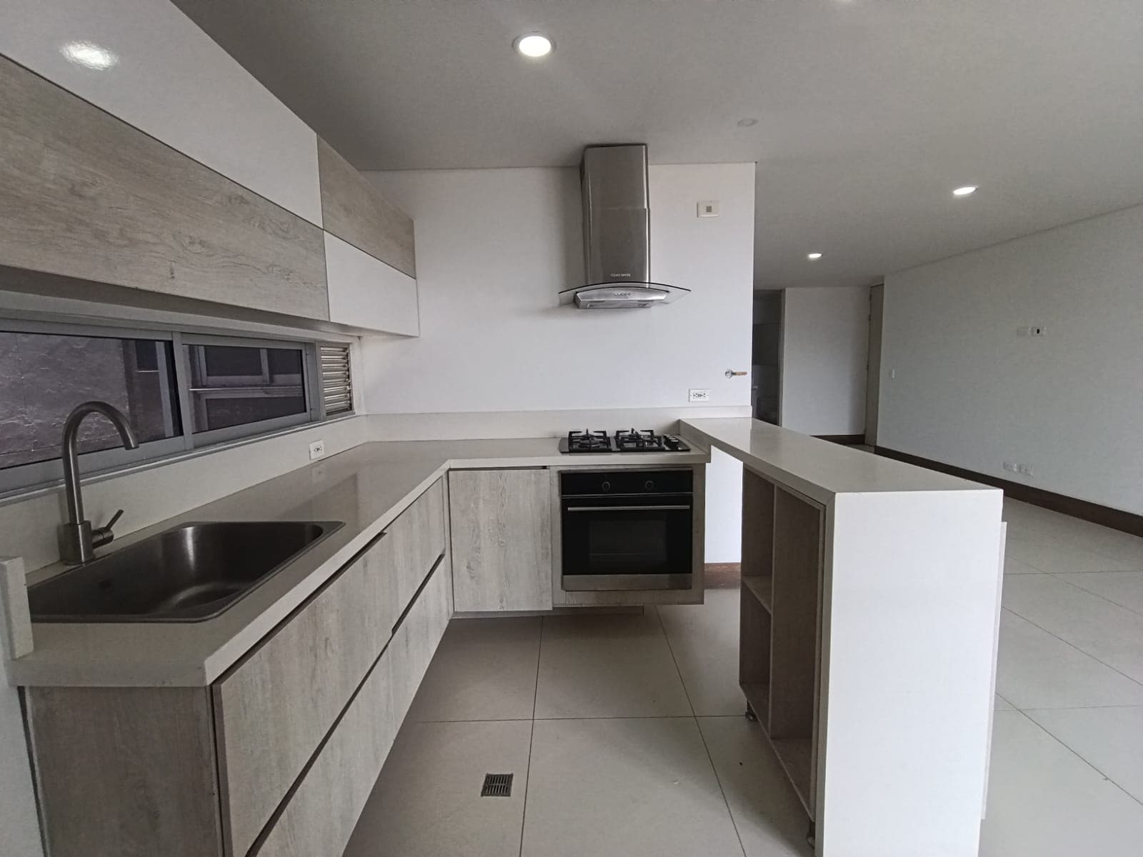Apartamento en arriendo en Aves María, Sabaneta — foto 3 de 20