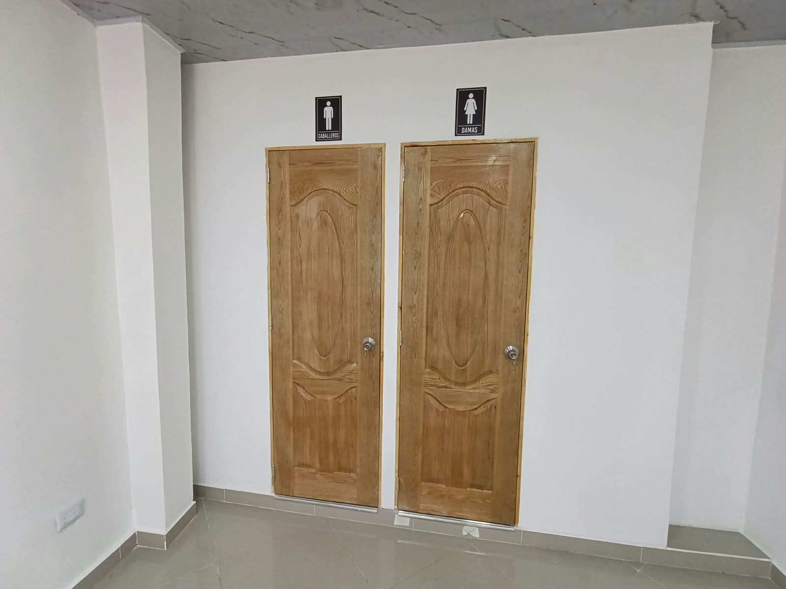 Local en arriendo en Bellavista, La Estrella — foto 3 de 5