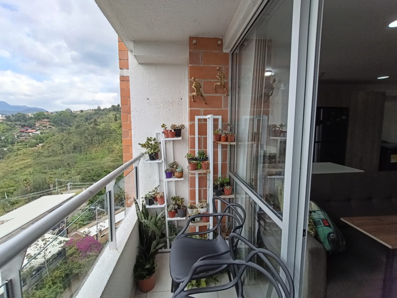Apartamento en arriendo en La Aldea La Estrella — foto 1 de 17