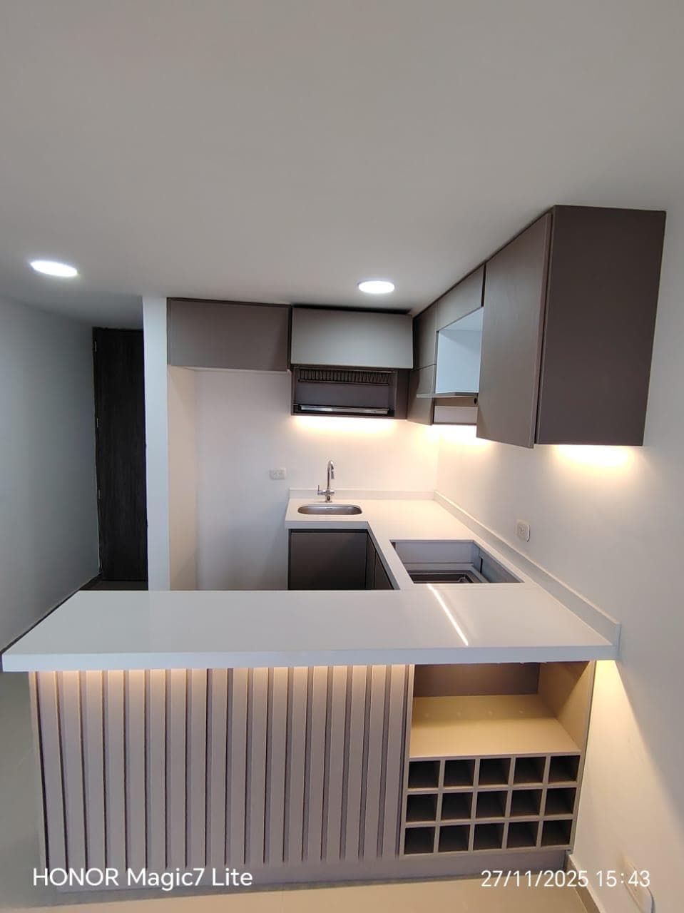 Apartaestudio en arriendo en Rincon del Salitre, Barrios Unidos, Bogotá, D.C. — foto 1 de 9