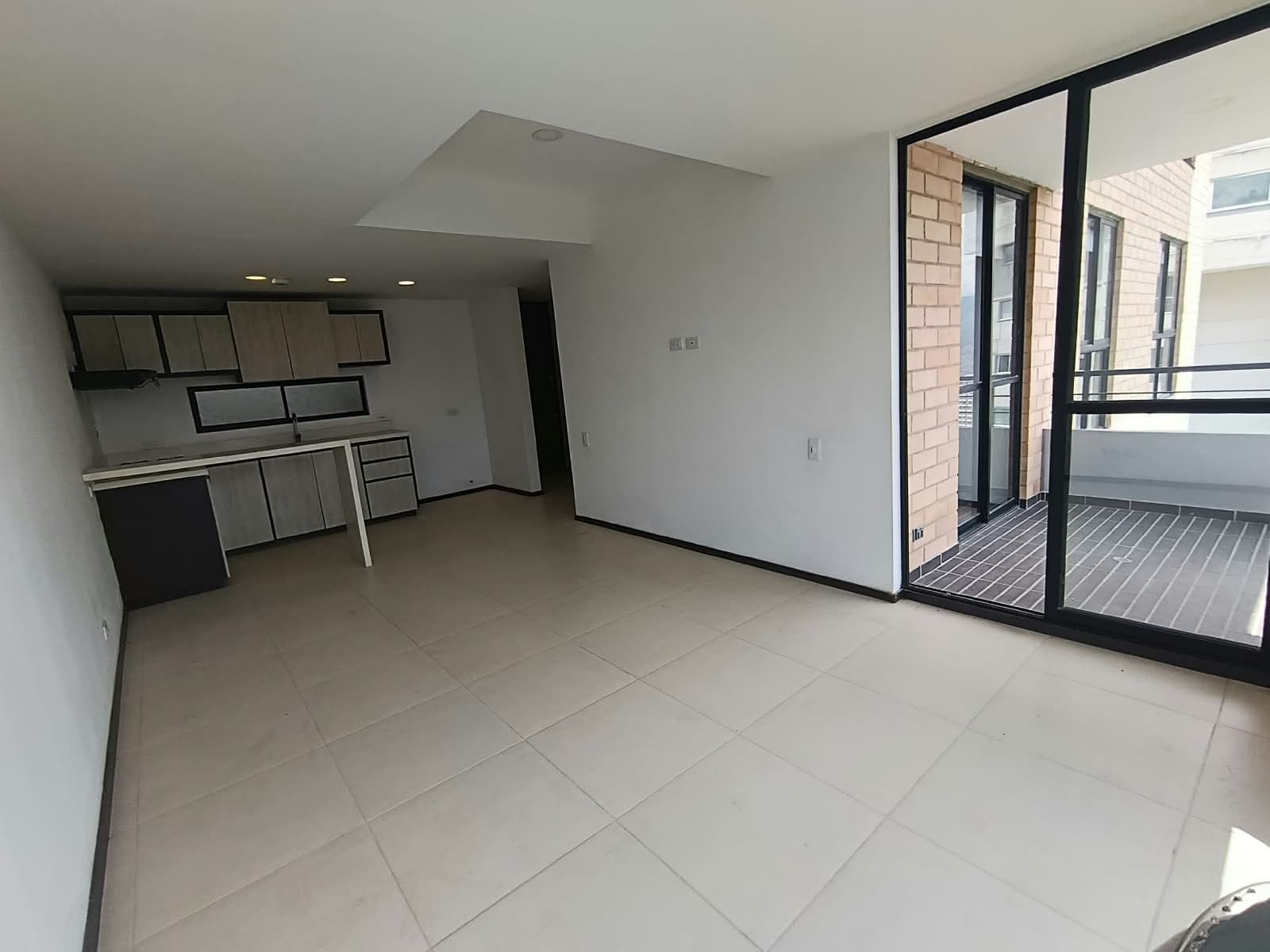 Apartamento en arriendo en El Carmelo Sabaneta — foto 4 de 19