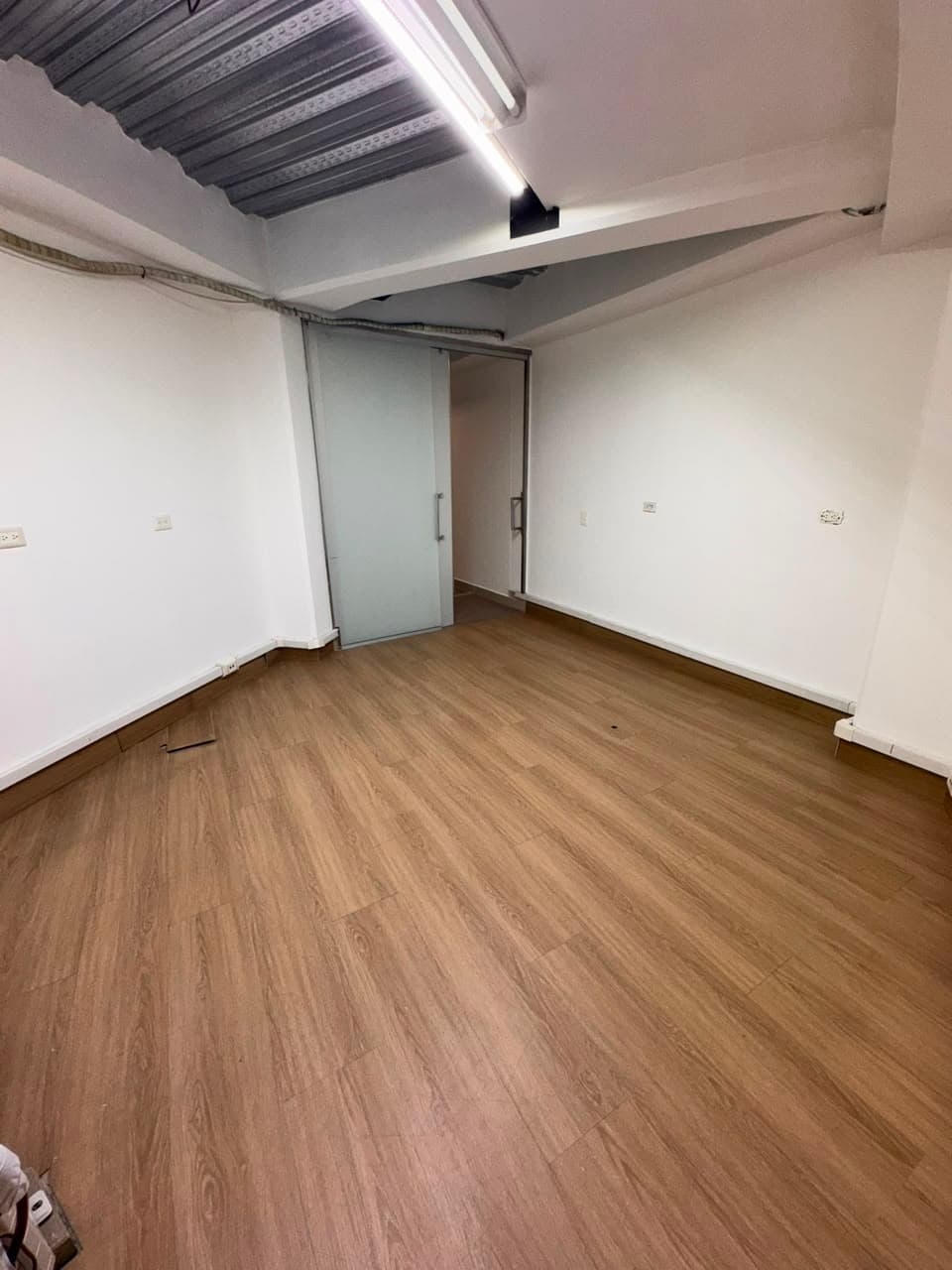 Local en arriendo en Las Acacias Laureles, Medellín — foto 3 de 7