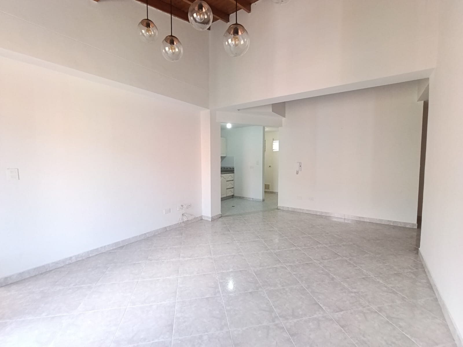 Apartamento en arriendo en El Portal, Envigado — foto 3 de 16