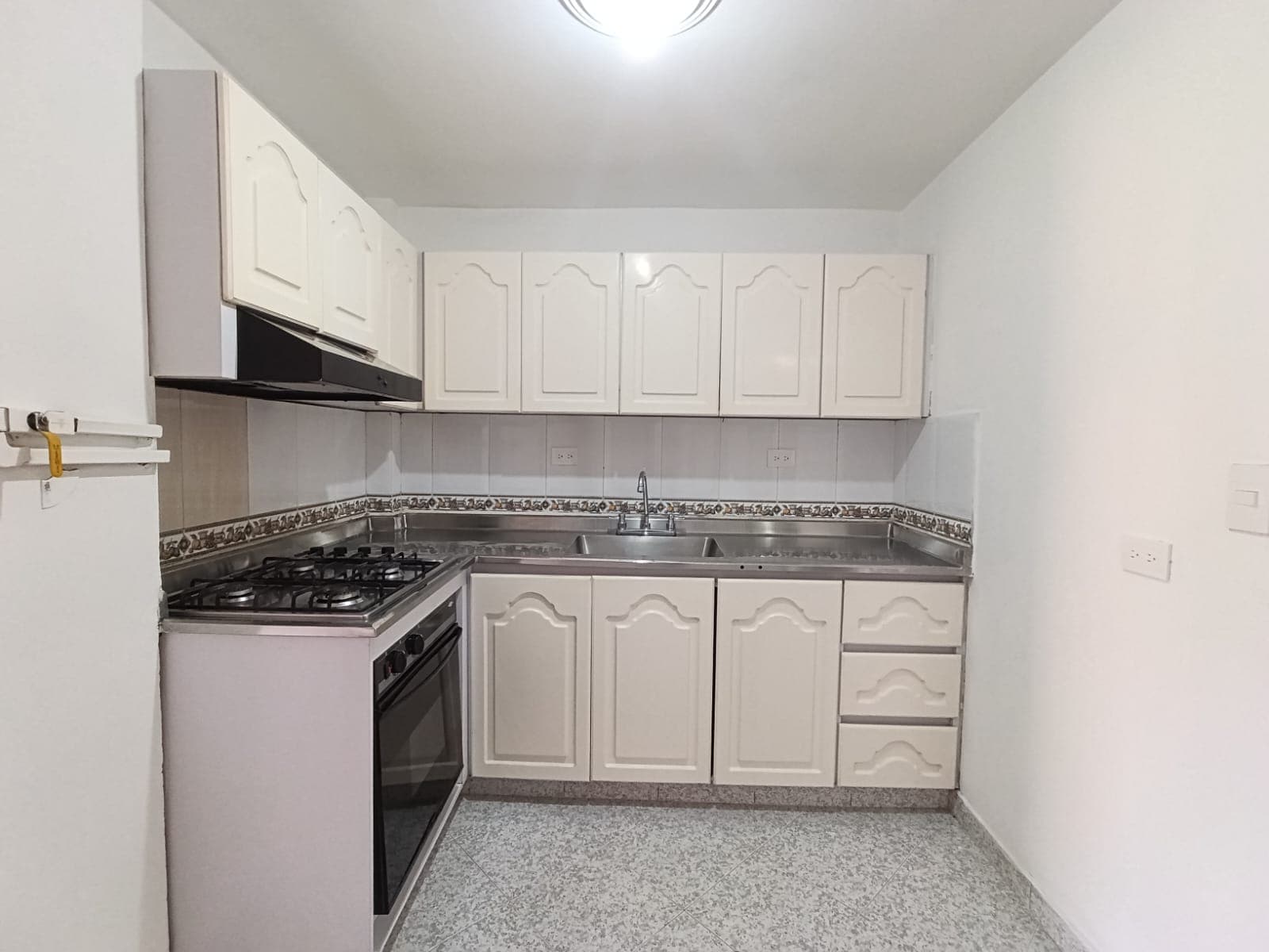 Apartamento en arriendo en El Portal, Envigado — foto 4 de 16
