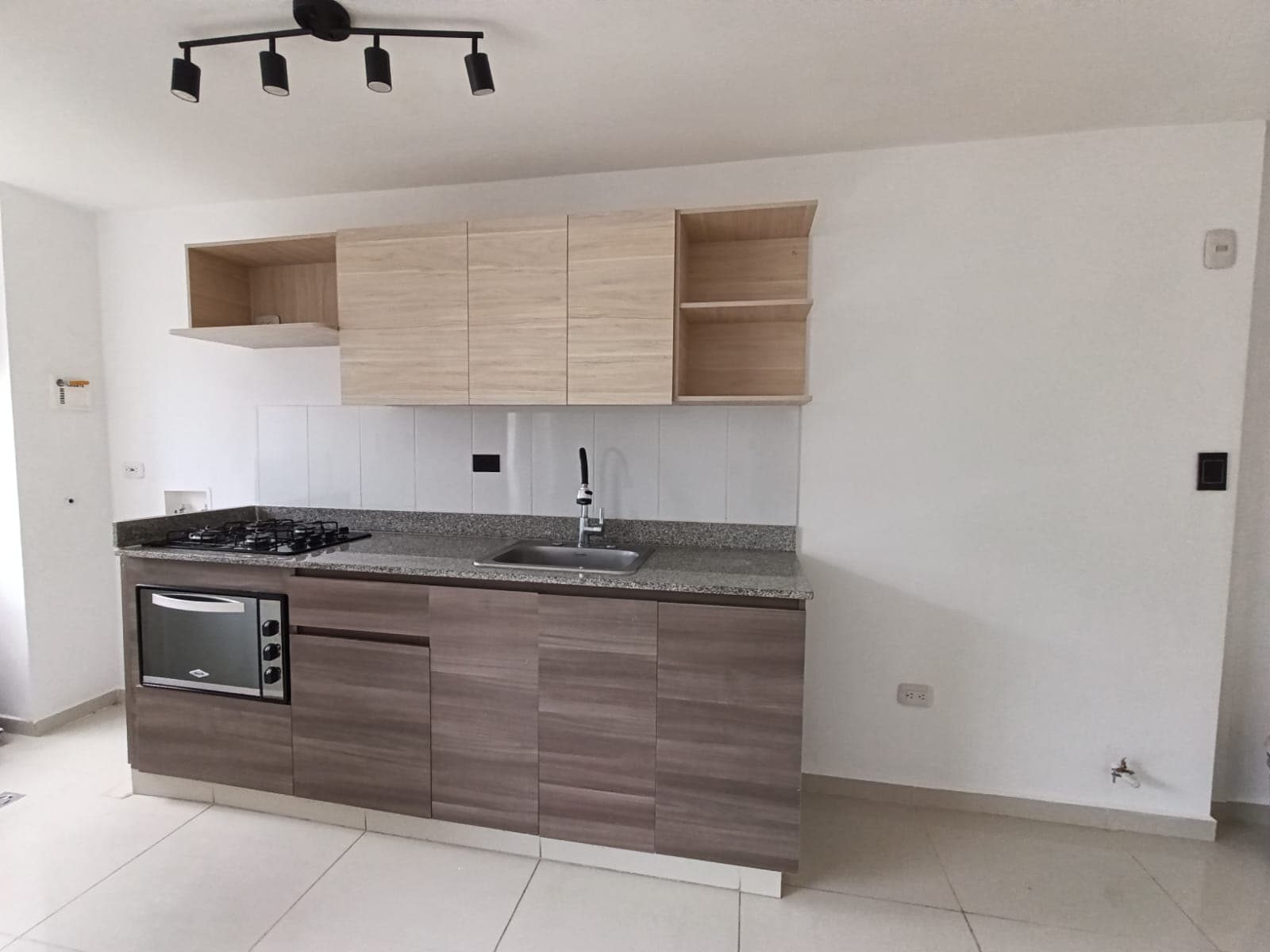 Apartamento en arriendo en Las Brisas La Estrella — foto 4 de 20