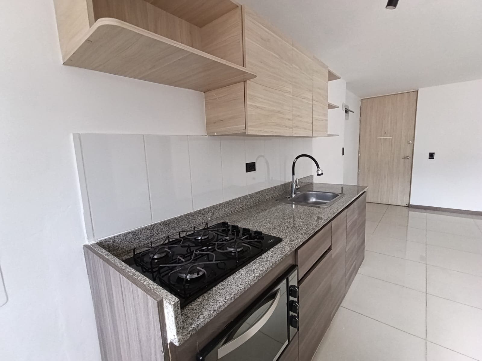 Apartamento en arriendo en Las Brisas La Estrella — foto 5 de 20
