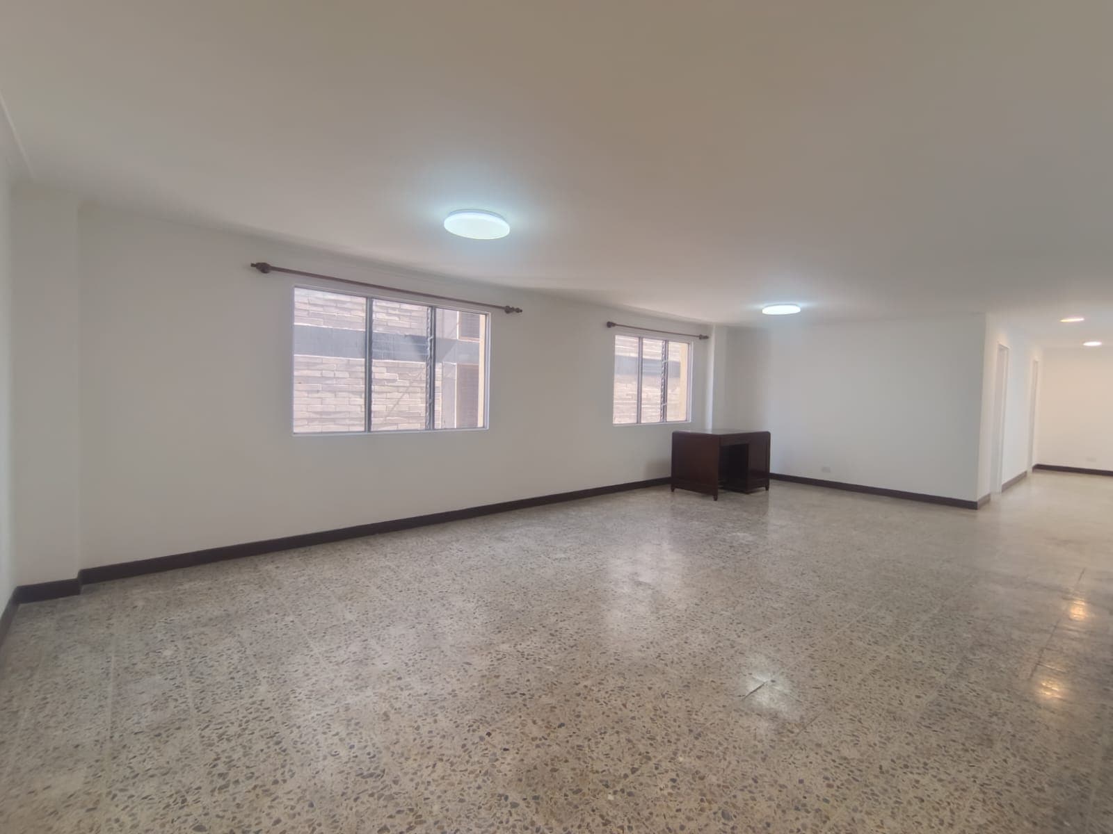 Apartamento en arriendo en Conquistadores, Laureles, Medellín — foto 1 de 20