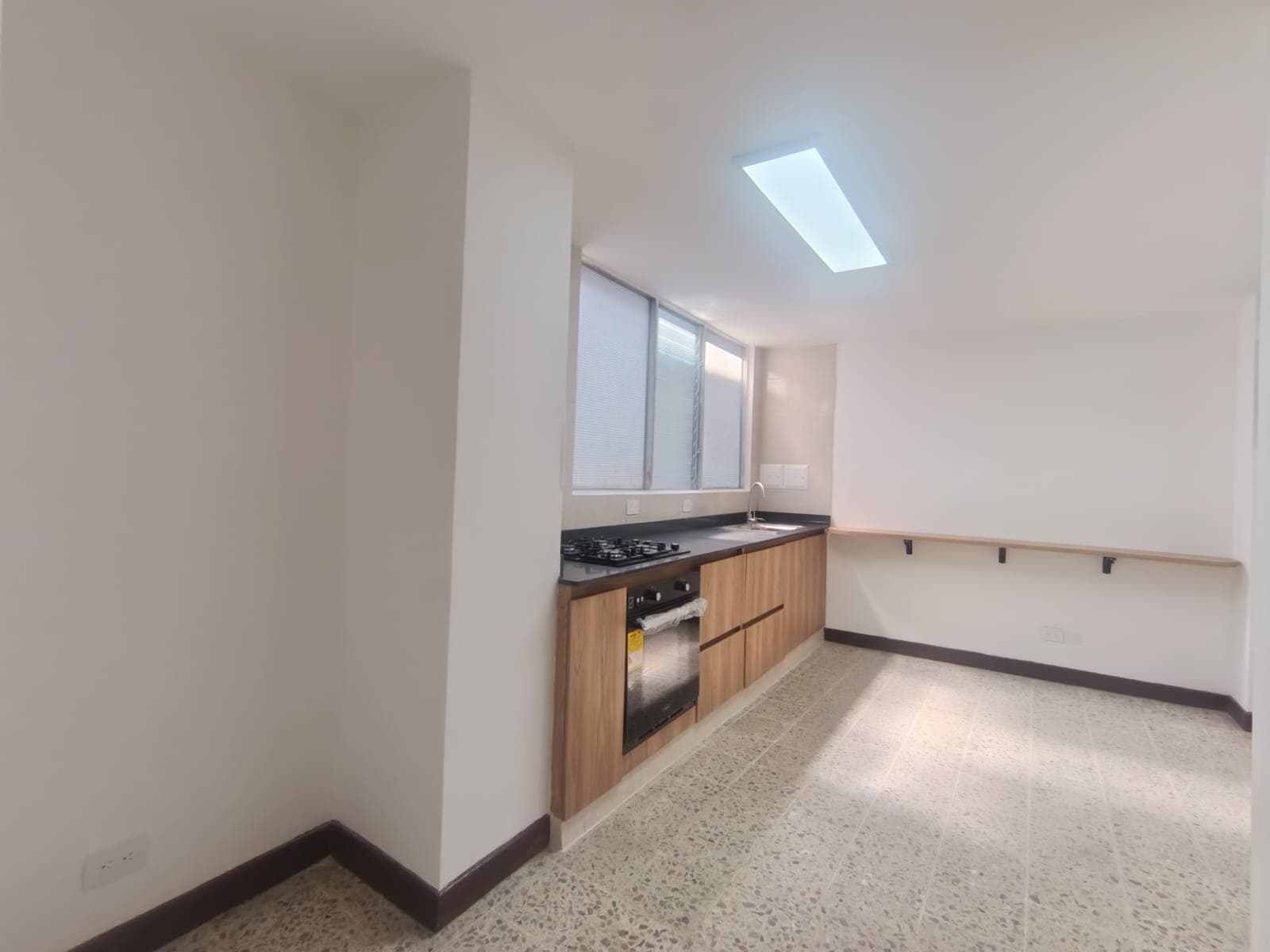 Apartamento en arriendo en Conquistadores, Laureles, Medellín — foto 3 de 20