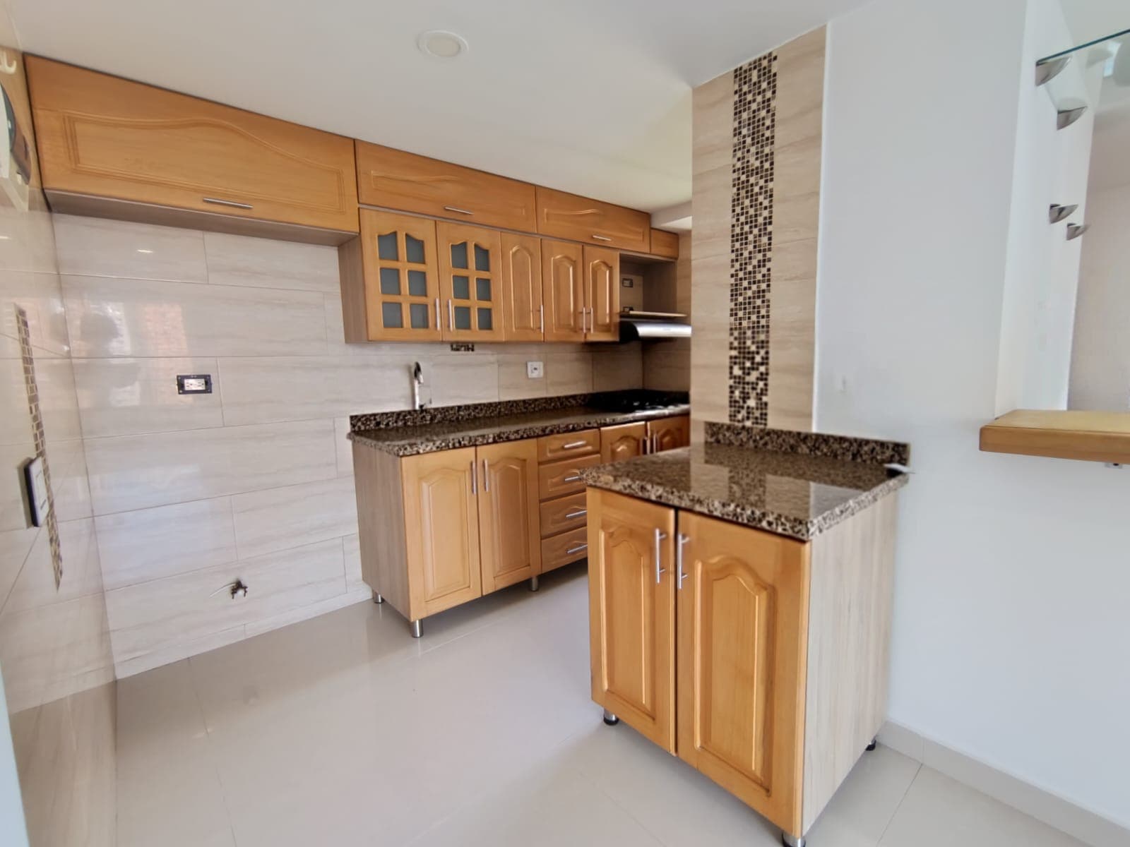 Apartamento en arriendo en La Loma de los Bernal, Belen, Medellín — foto 1 de 20