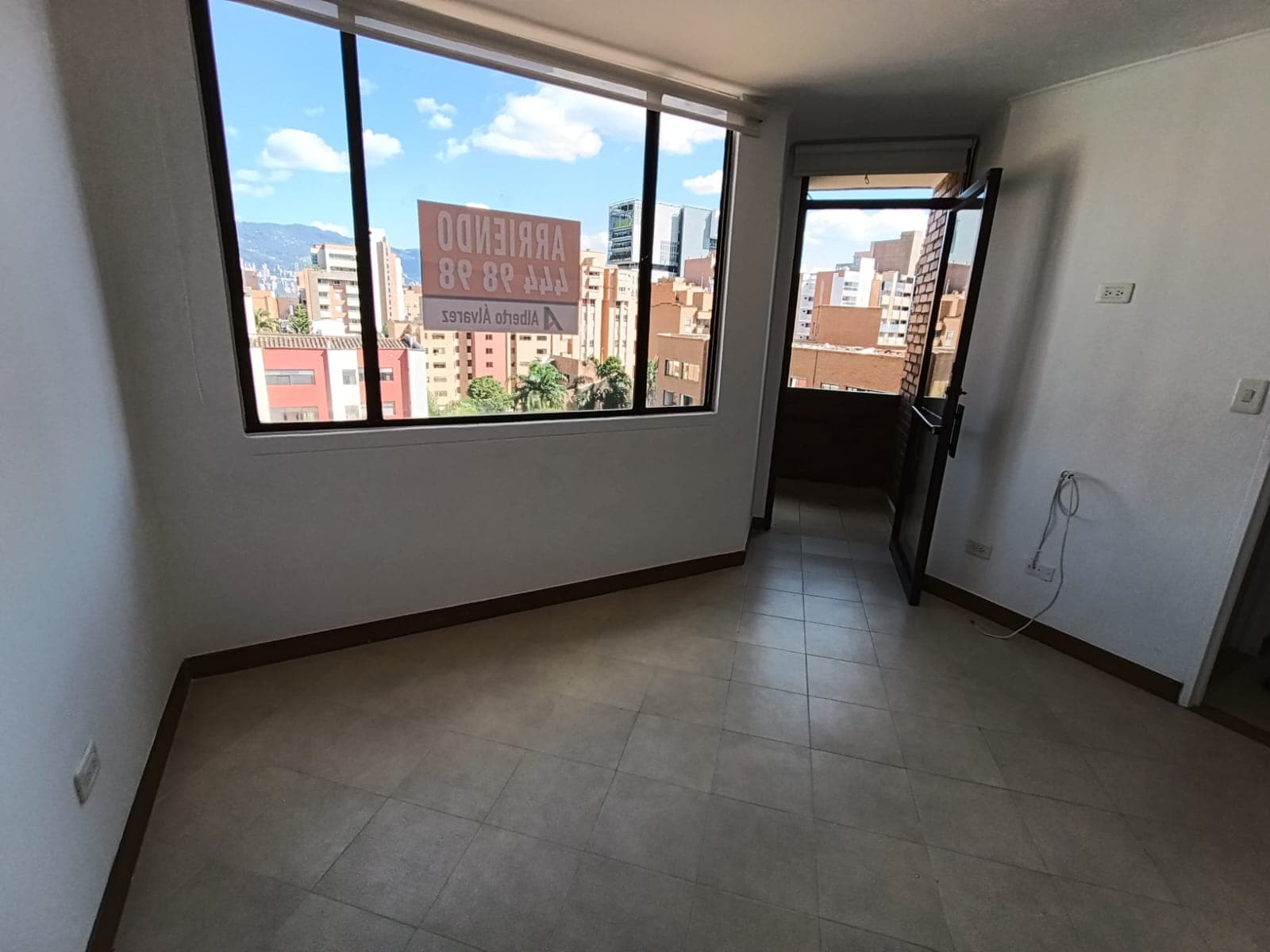 Apartamento en arriendo en Laureles Medellín — foto 4 de 15