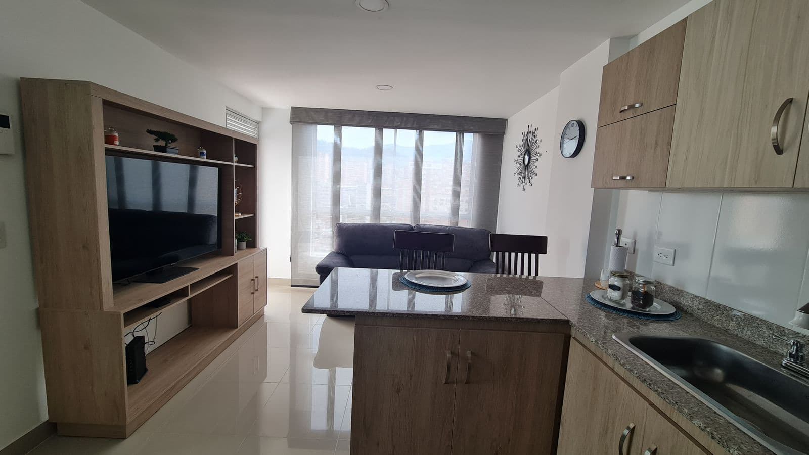 Apartamento en arriendo en Parque Sabaneta — foto 1 de 14