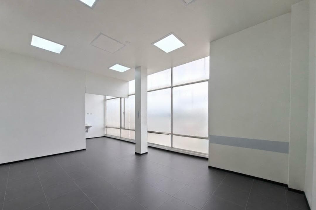 Oficina en arriendo en Colina Campestre, Suba, Bogotá, D.C. — foto 1 de 11