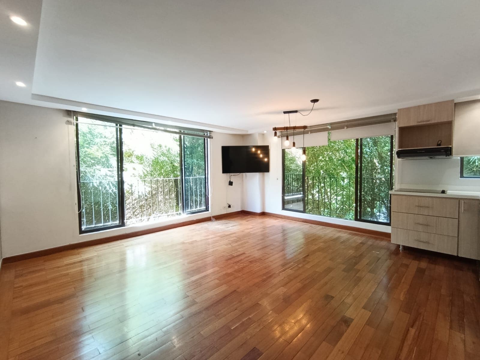 Apartamento en arriendo en Lalinde, El Poblado, Medellín — foto 2 de 20