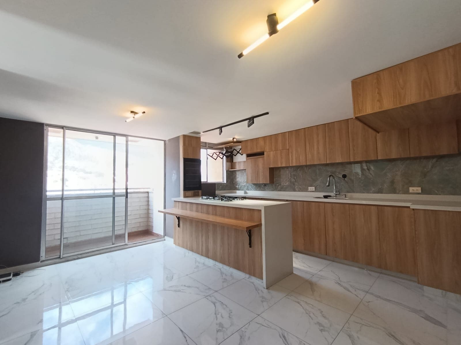 Apartamento en arriendo en Niquia, Bello — foto 1 de 19