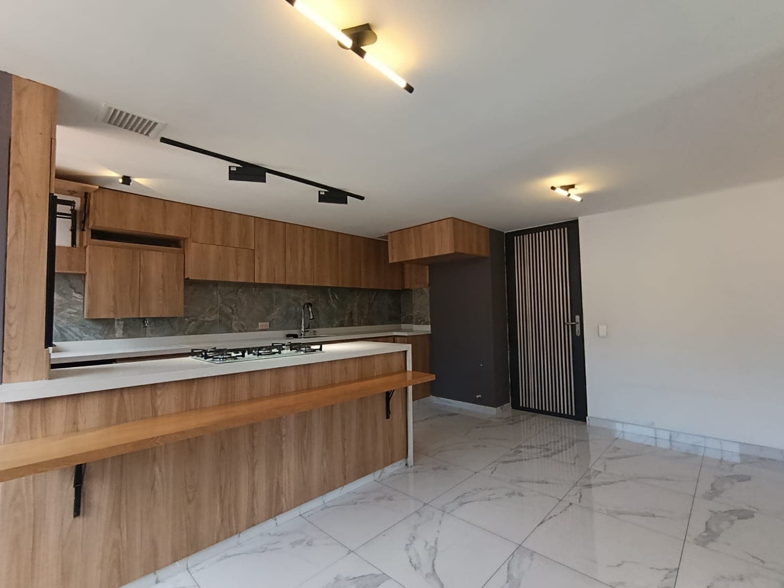 Apartamento en arriendo en Niquia, Bello — foto 2 de 19