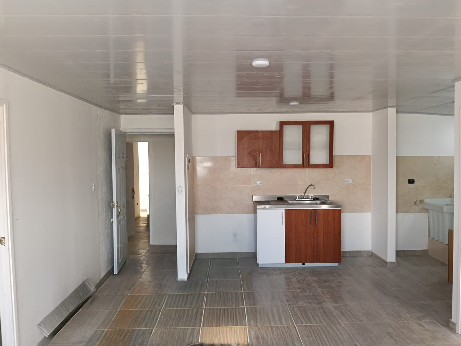 Apartamento en arriendo en Puente Aranda, Bogotá, D.C. — foto 3 de 10