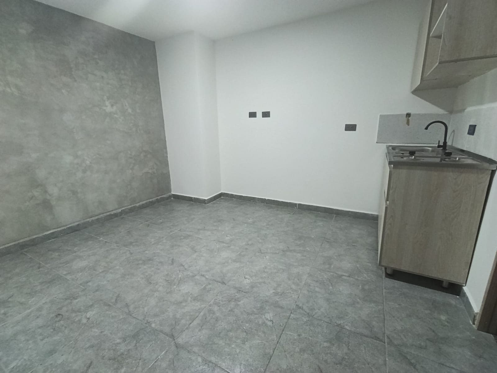 Apartaestudio en arriendo en El Dorado Envigado — foto 1 de 13