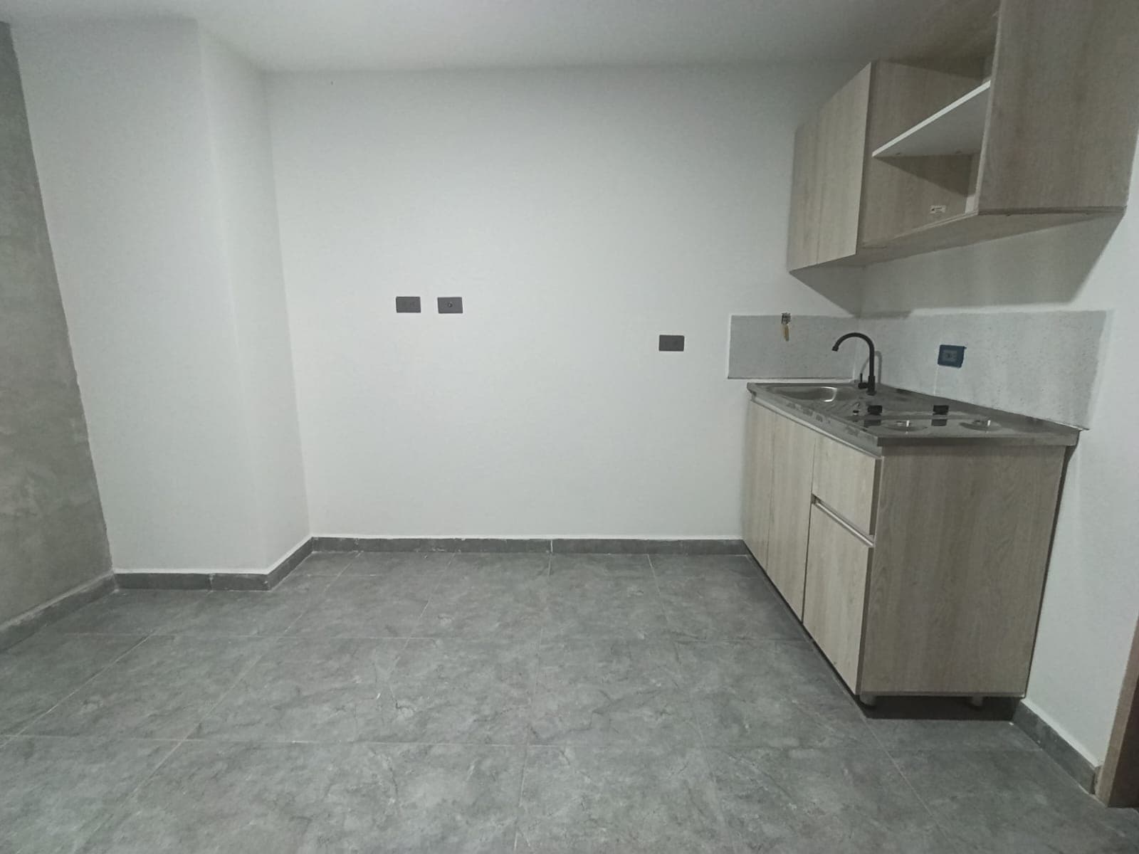 Apartaestudio en arriendo en El Dorado Envigado — foto 4 de 14