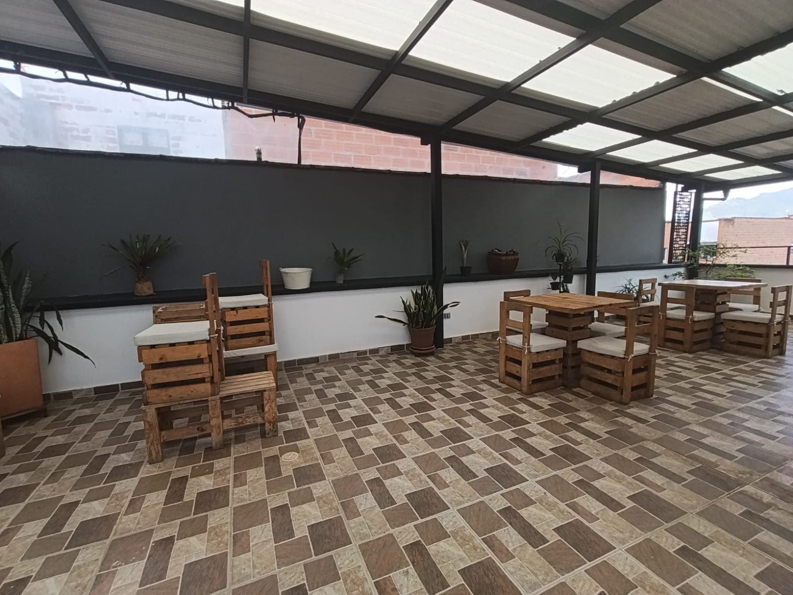 Apartaestudio en arriendo en El Dorado Envigado — foto 1 de 14