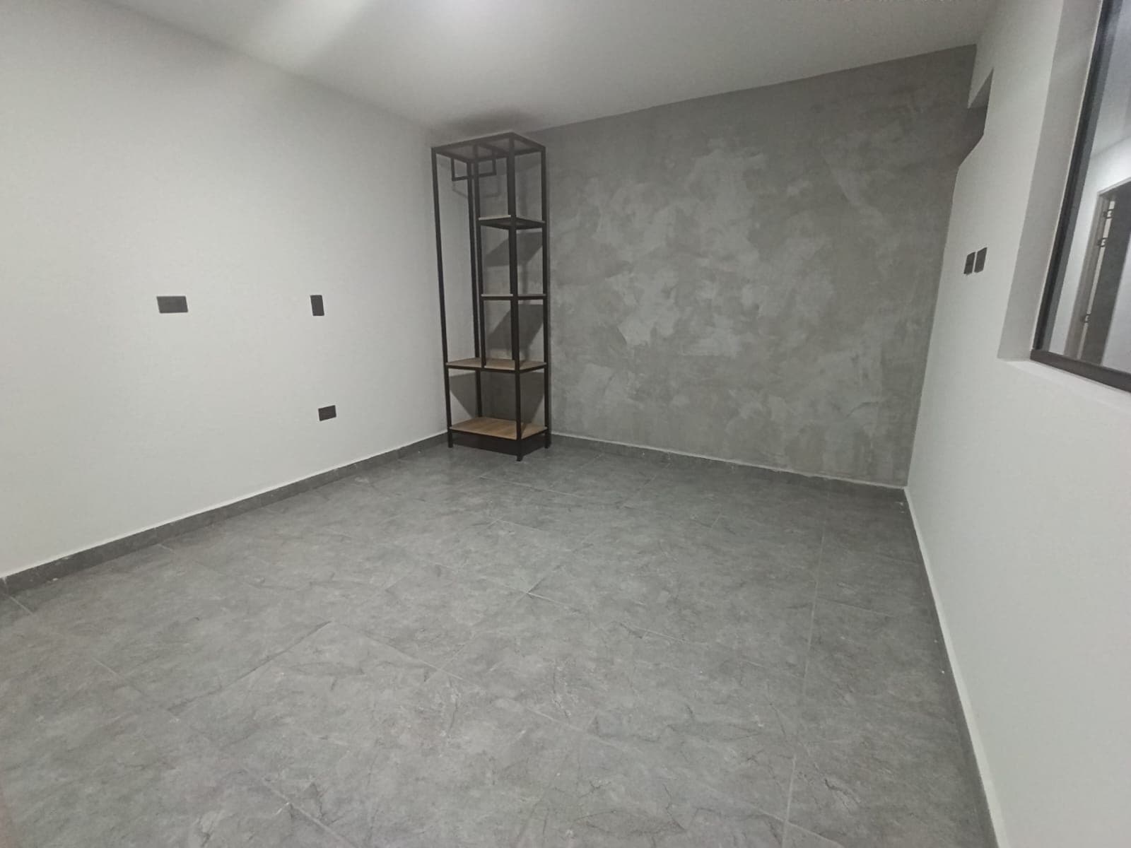 Apartaestudio en arriendo en El Dorado Envigado — foto 2 de 13