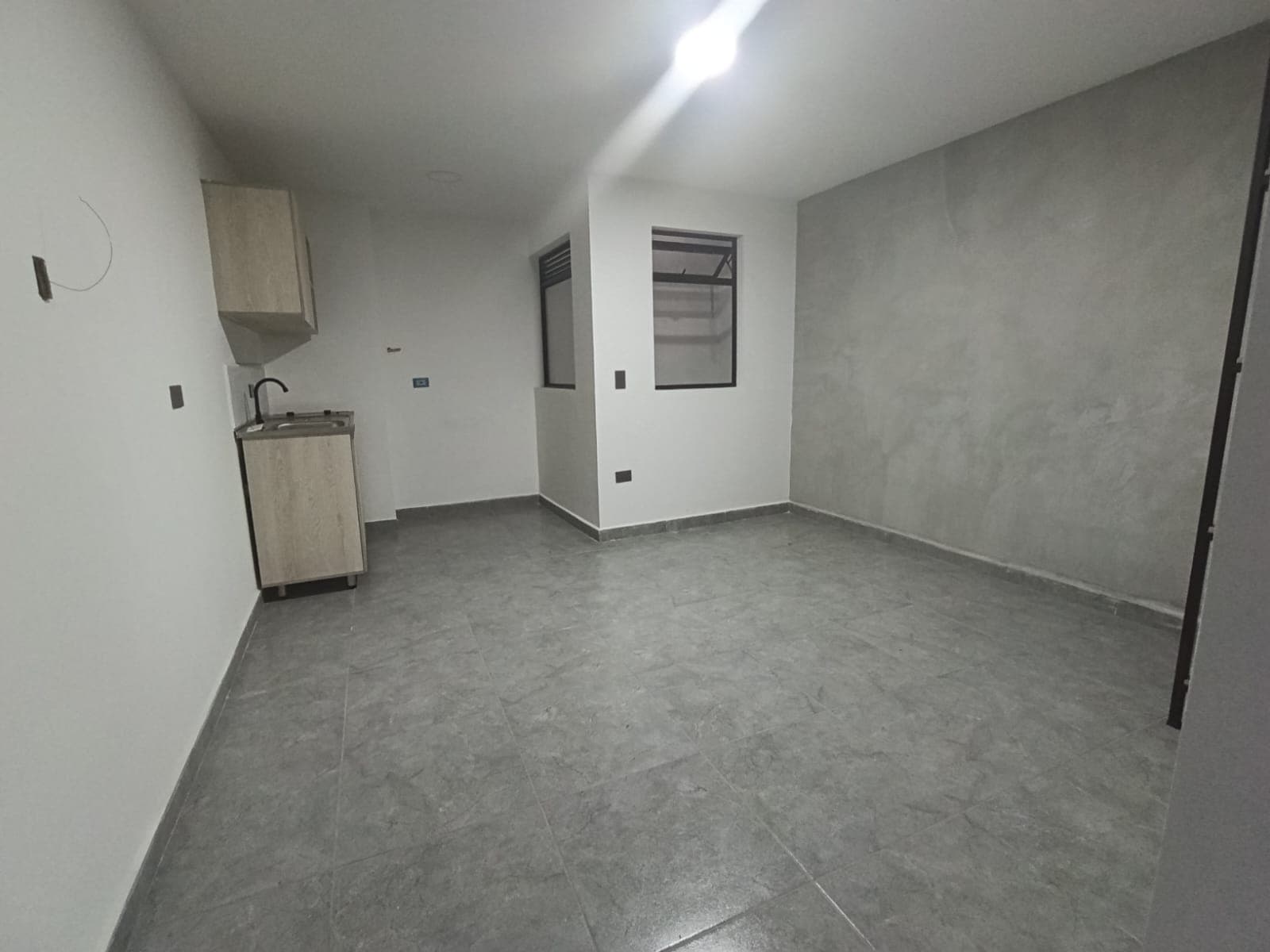 Apartaestudio en arriendo en El Dorado Envigado — foto 2 de 13