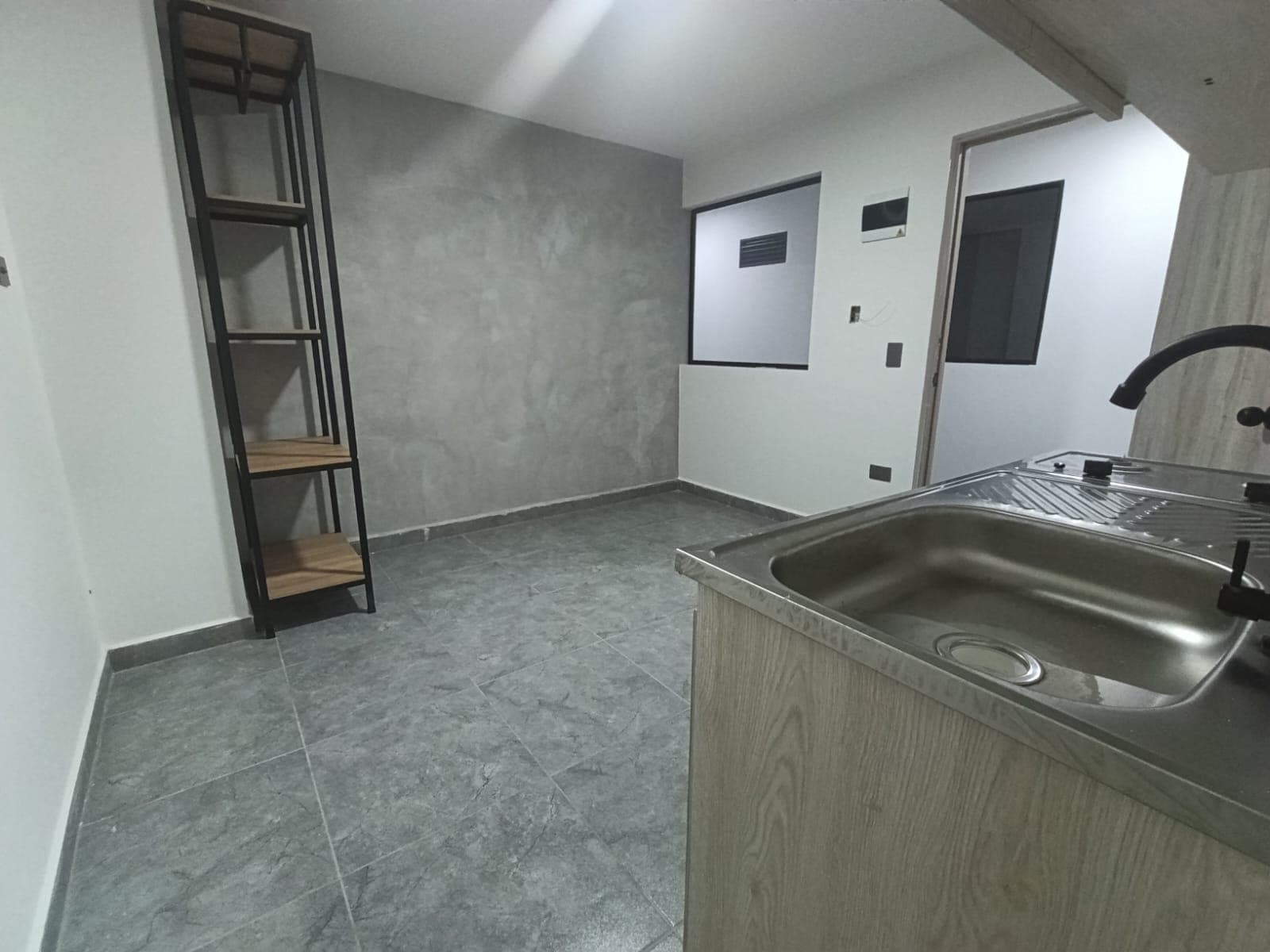 Apartaestudio en arriendo en El Dorado Envigado — foto 5 de 10