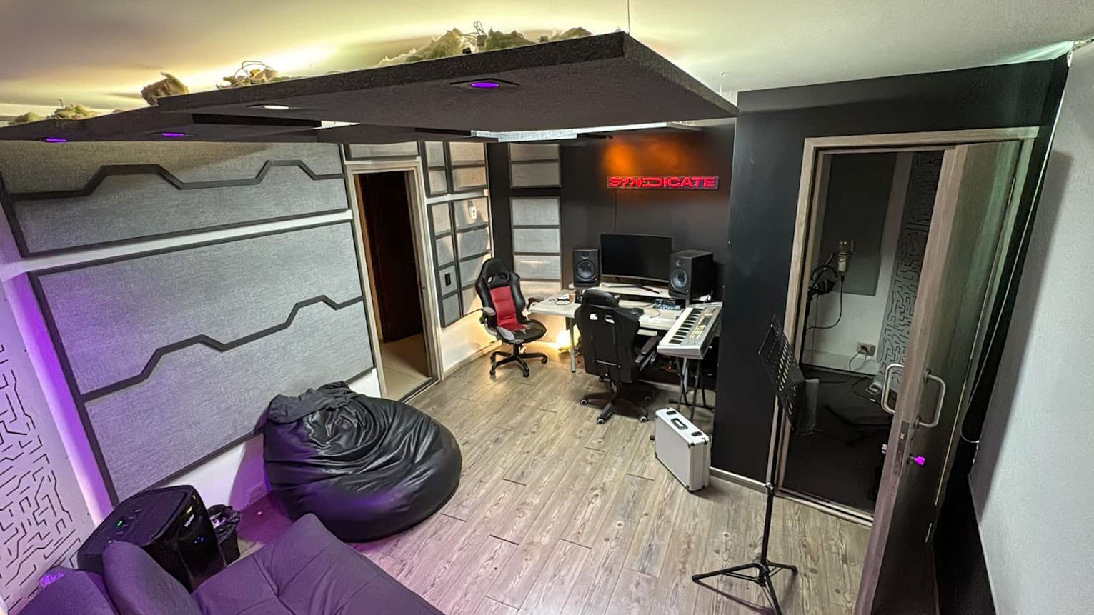Oficina en arriendo en Aguacatala, El Poblado, Medellín — foto 2 de 8