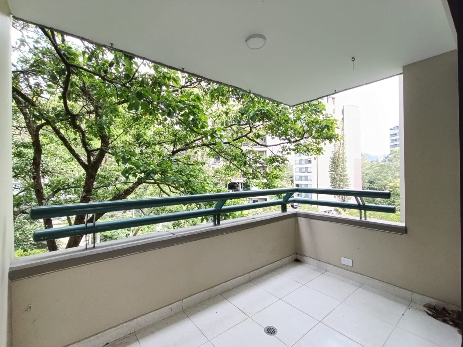 Apartamento en arriendo en Las Lomas, El Poblado, Medellín — foto 3 de 18
