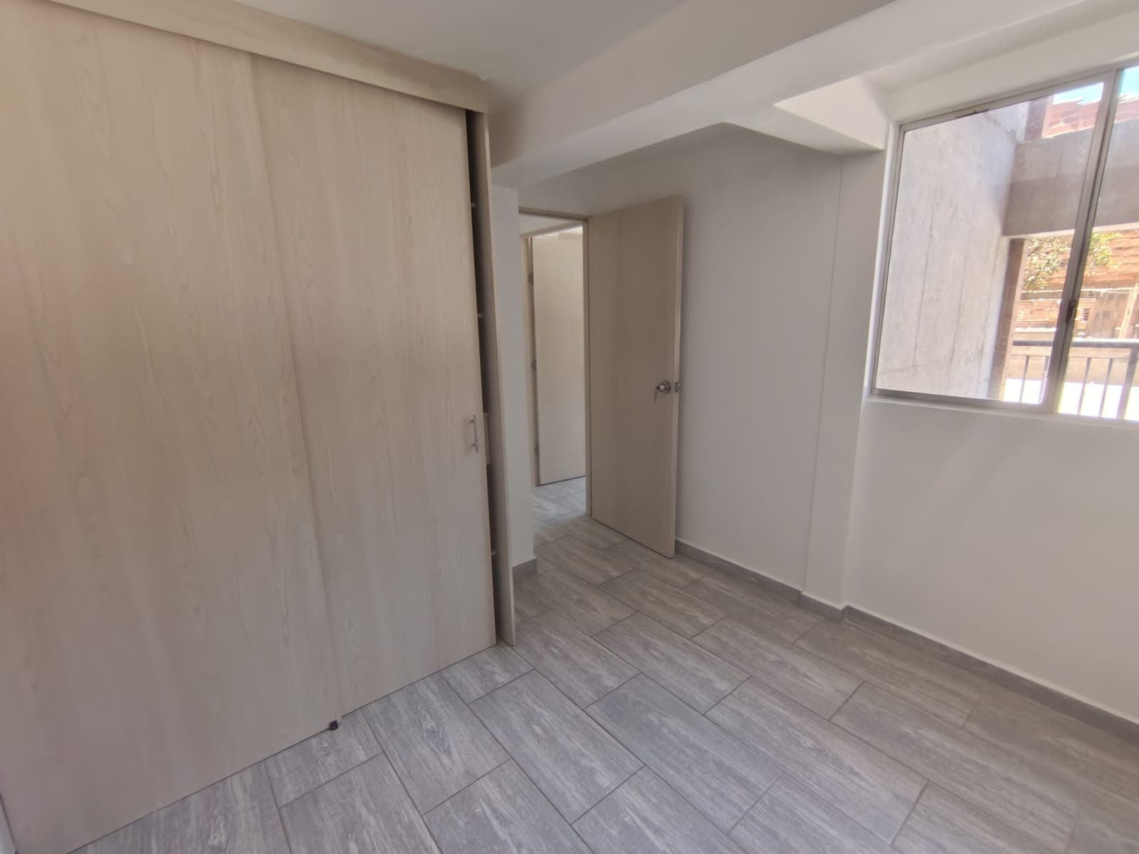 Apartamento en arriendo en Barrio Cristóbal, La America, Medellín — foto 5 de 10