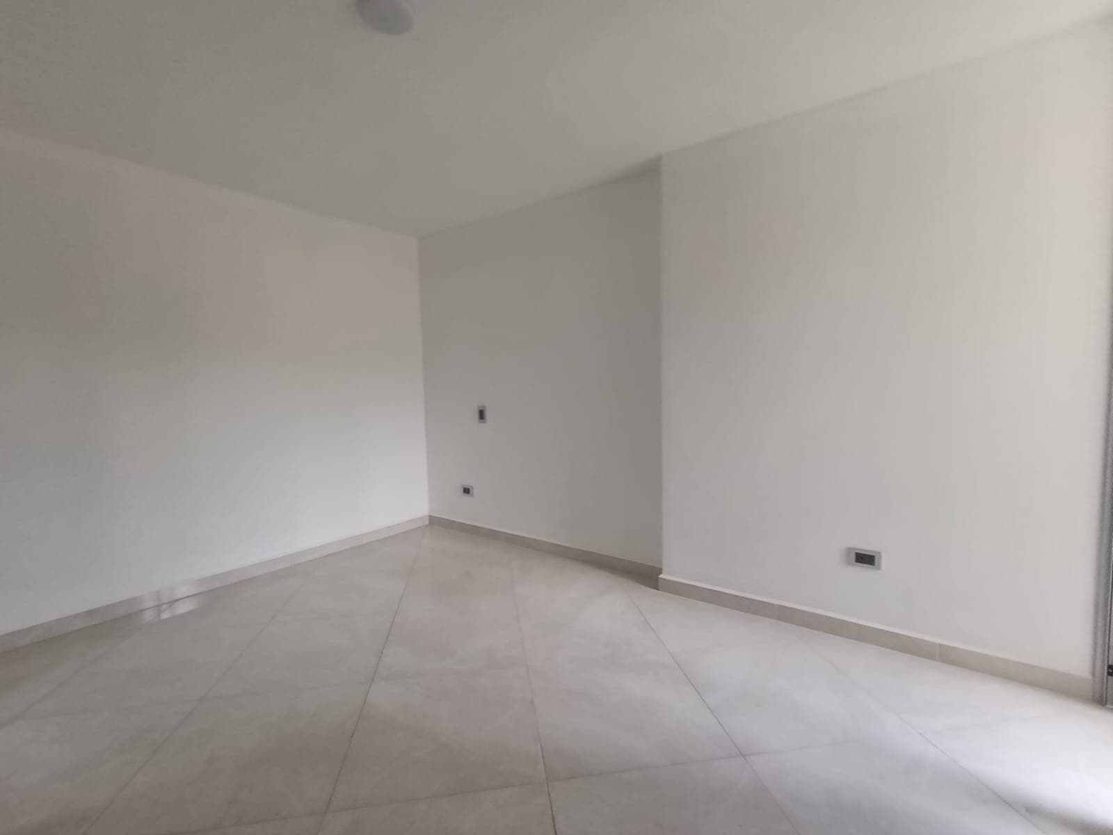 Apartamento en arriendo en Holanda, Sabaneta — foto 5 de 17