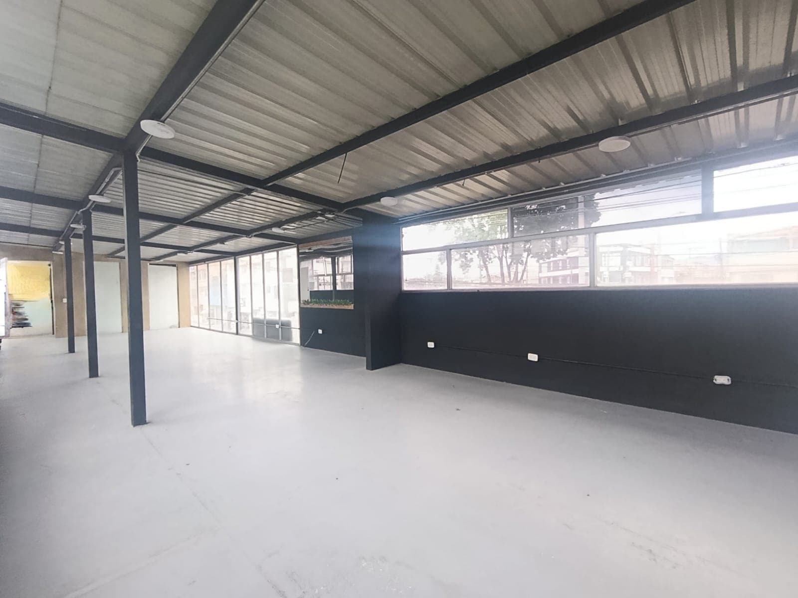 Local en arriendo en Bosa León 13, Bogotá, D.C. — foto 1 de 9