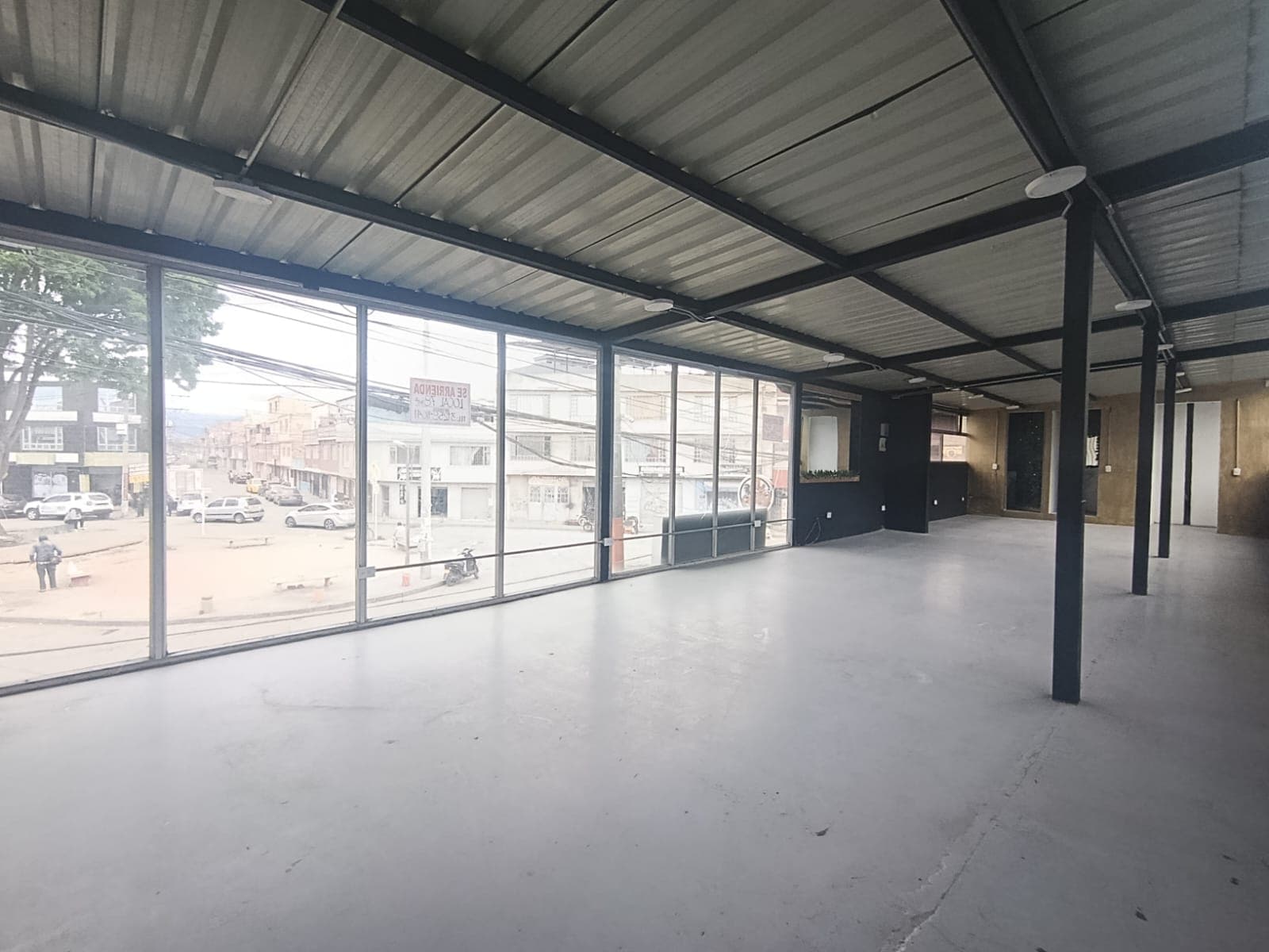 Local en arriendo en Bosa León 13, Bogotá, D.C. — foto 2 de 9