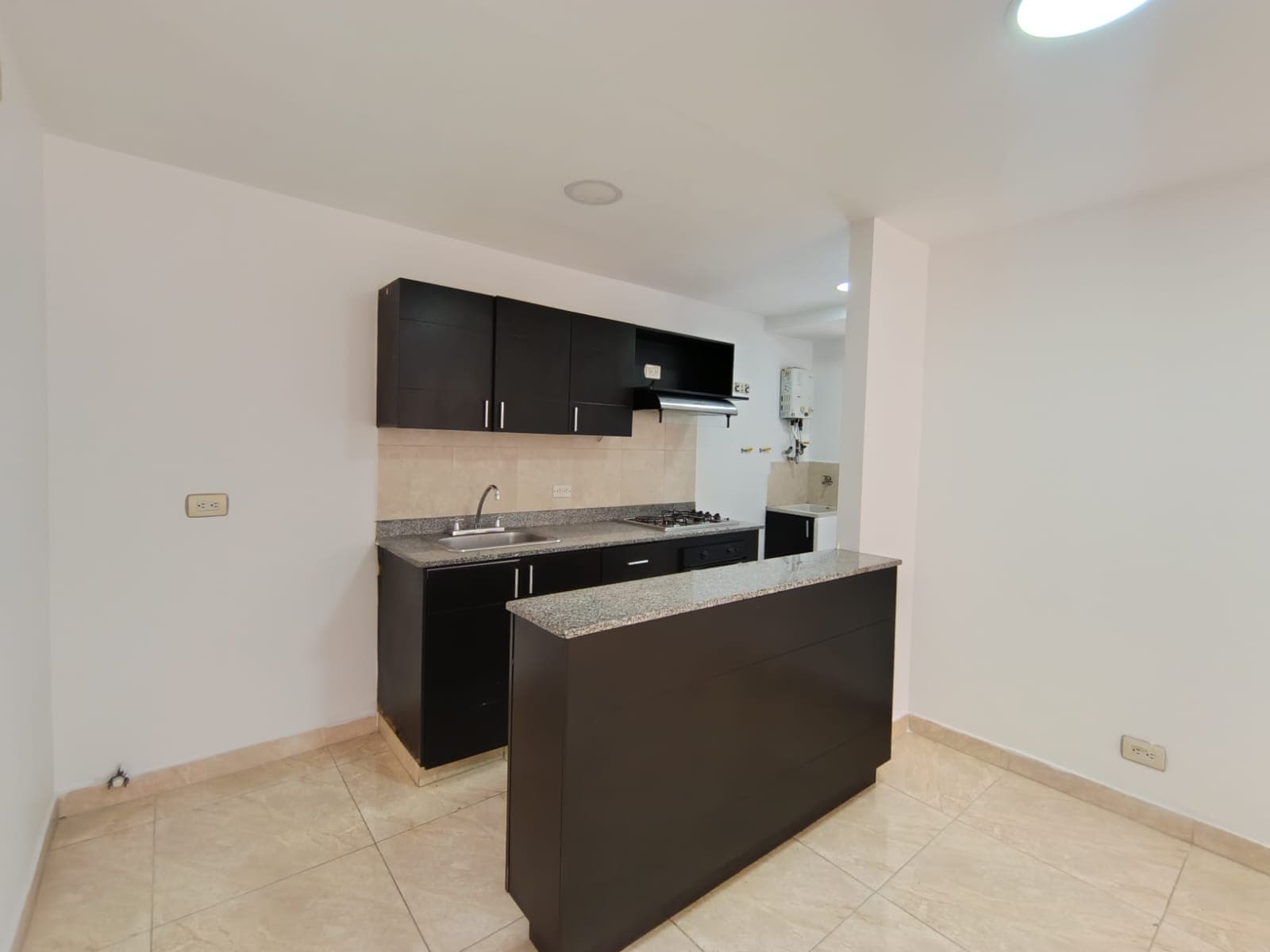 Apartamento en arriendo en Ciudad del Rio, El Poblado, Medellín — foto 4 de 20