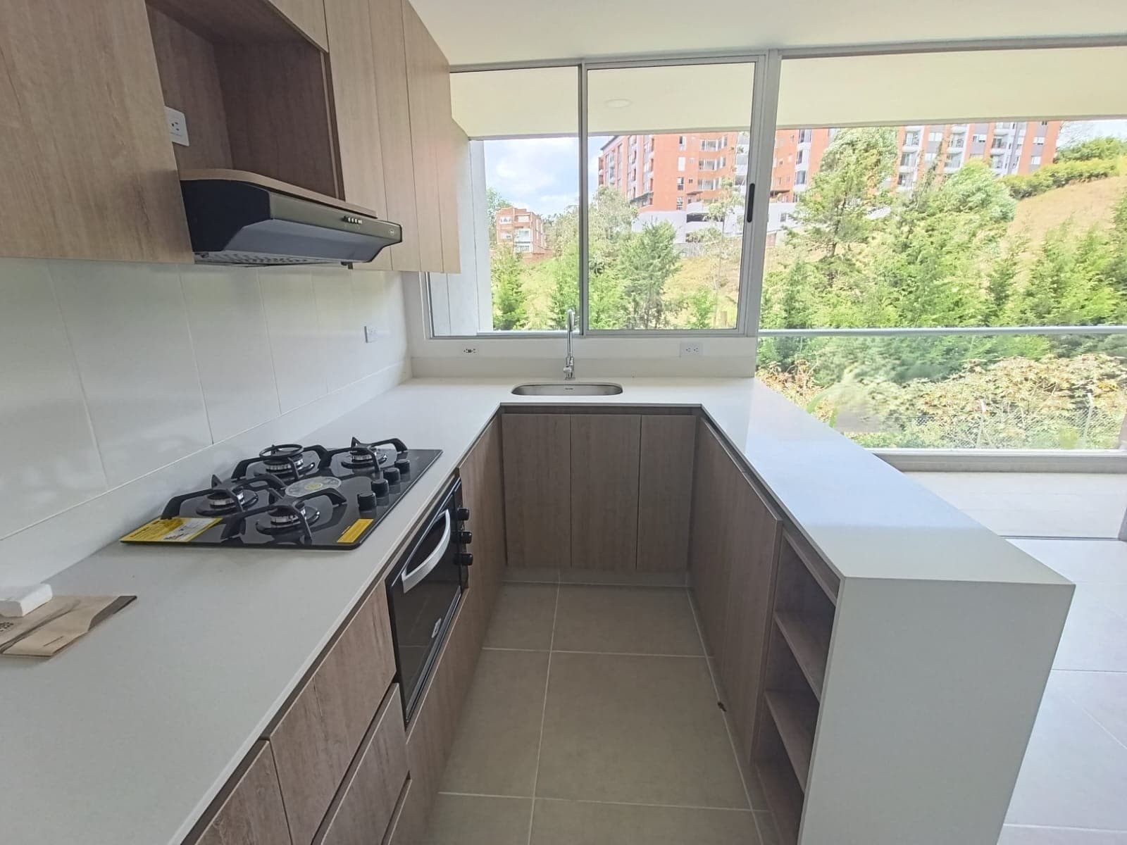 Apartamento en arriendo en La Ceja — foto 2 de 16