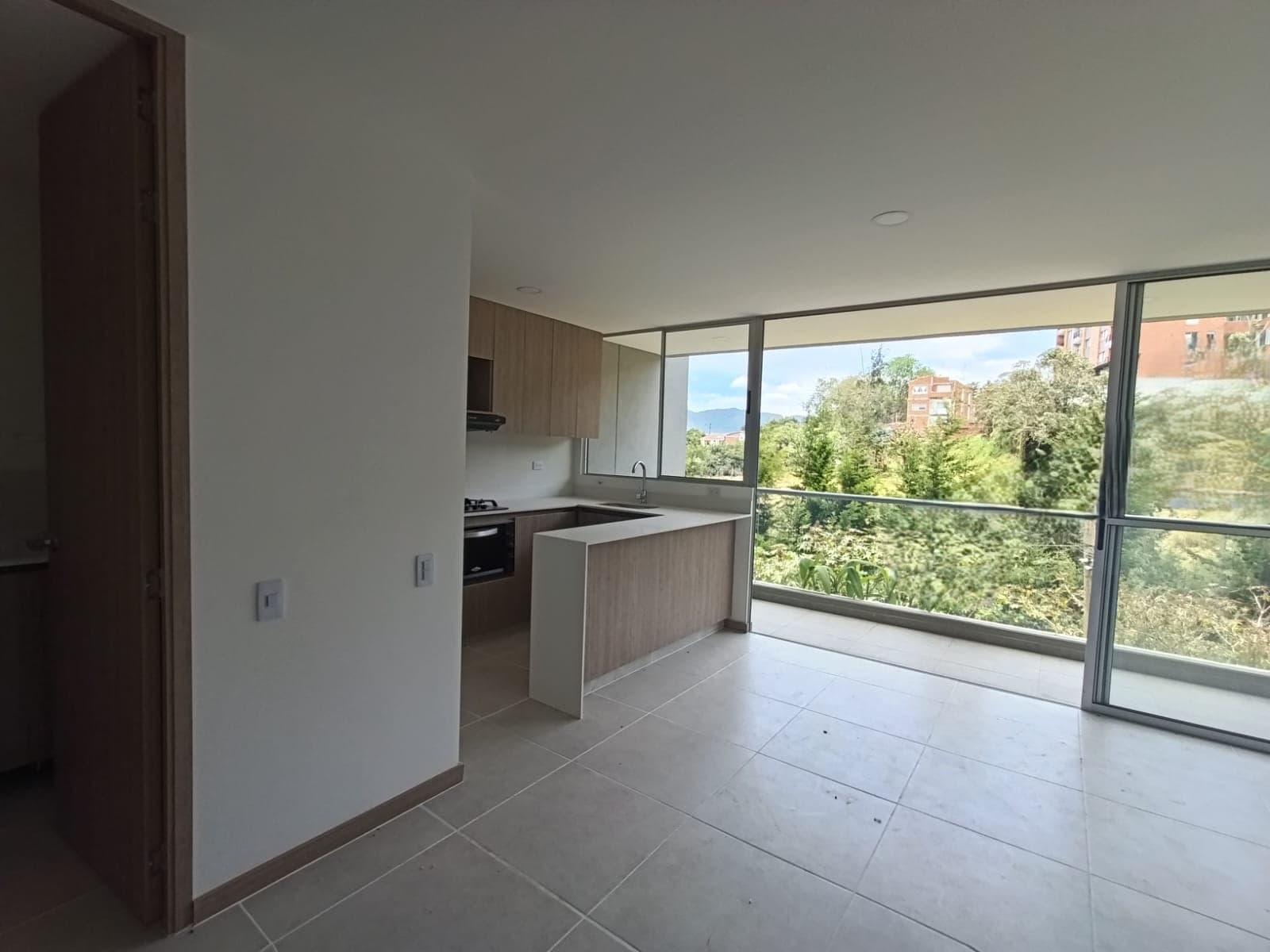 Apartamento en arriendo en La Ceja — foto 3 de 16
