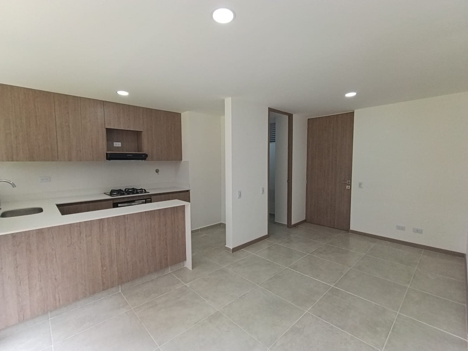 Apartamento en arriendo en La Ceja — foto 1 de 14