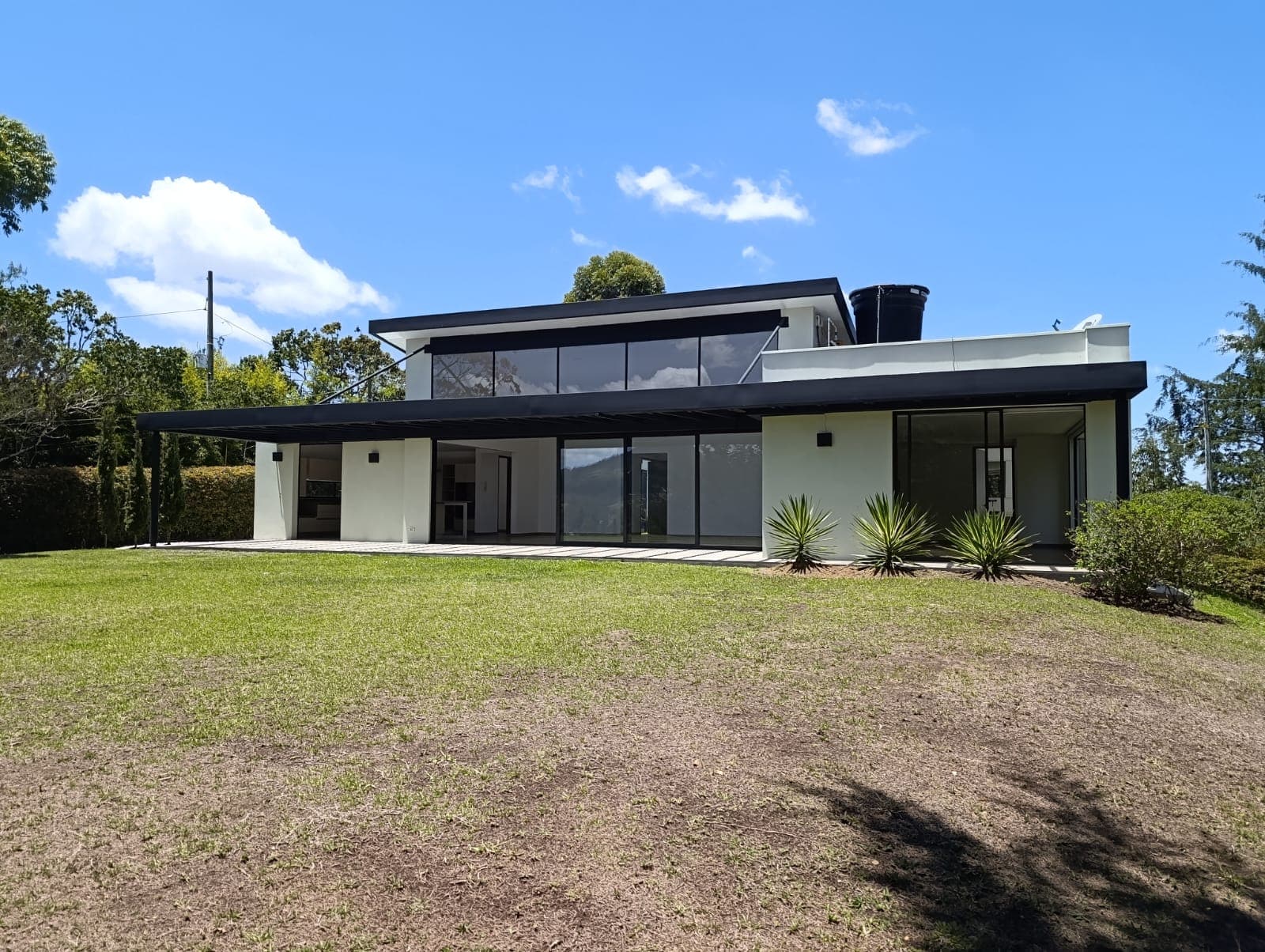 Casa Vivienda en arriendo en San Antonio de Pereira, Rionegro — foto 1 de 20