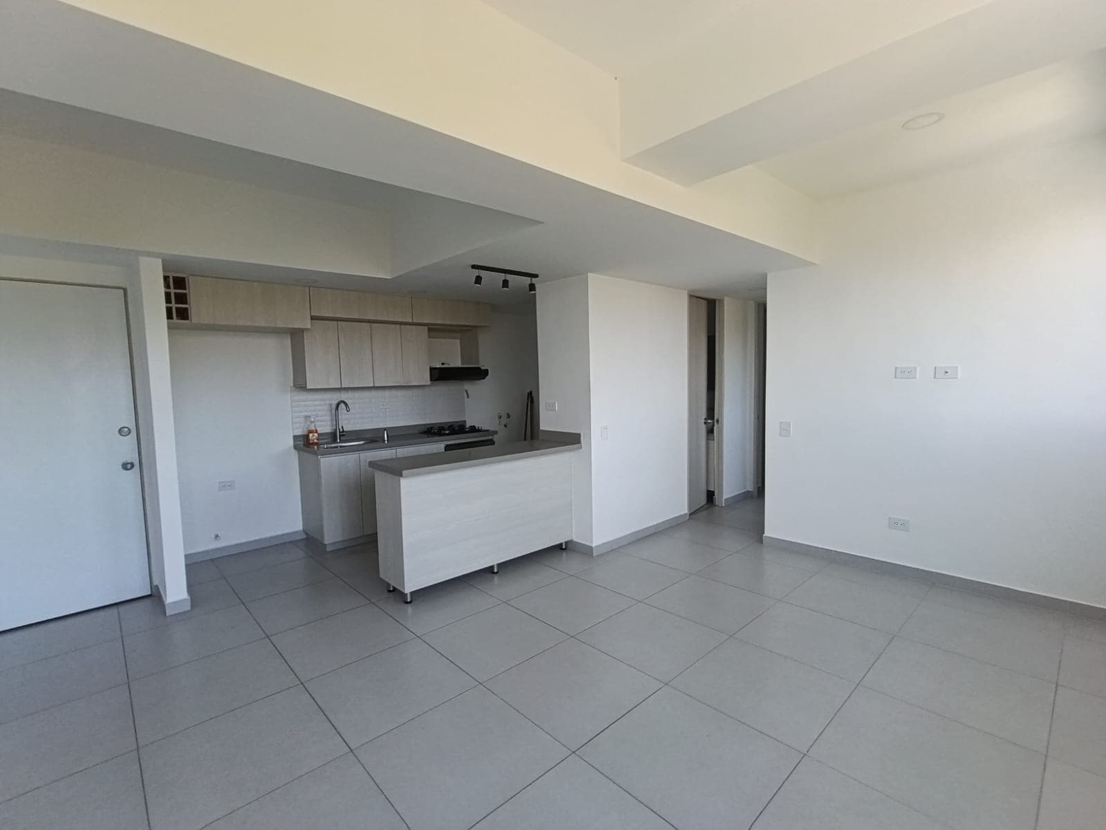Apartamento en arriendo en Sector El Tranvía, Rionegro — foto 1 de 12