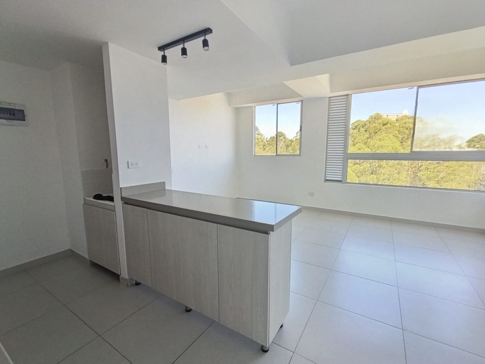 Apartamento en arriendo en Sector El Tranvía, Rionegro — foto 3 de 12