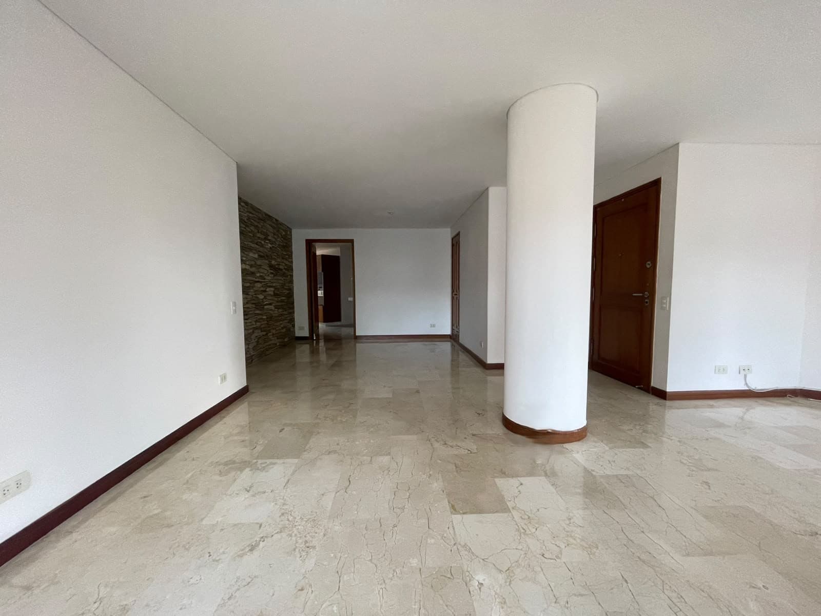 Apartamento en arriendo en Laureles Medellín — foto 2 de 20
