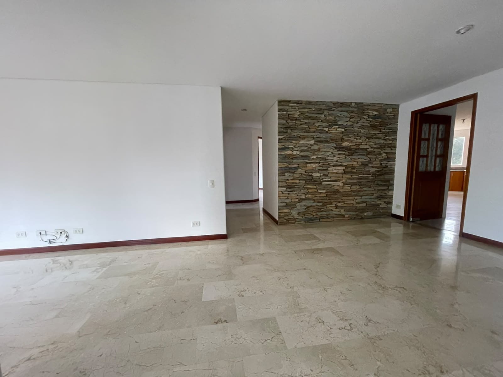 Apartamento en arriendo en Laureles Medellín — foto 3 de 20
